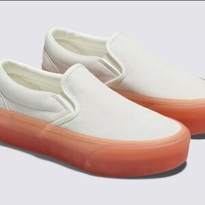 Vans Marshmellow Peach Suede Slip-On Shoes with Bold Orange Soles 7.5 Mens